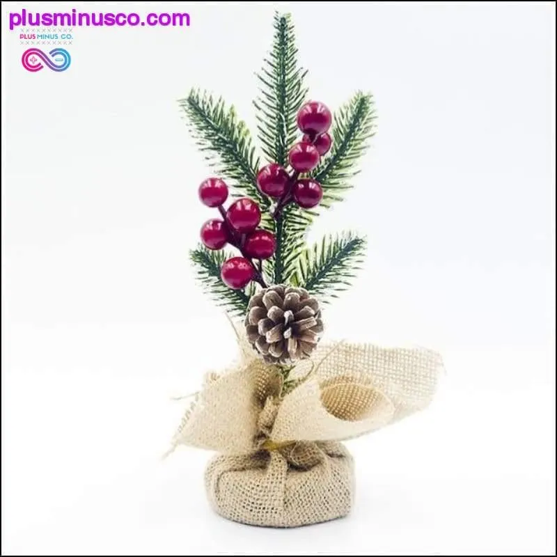 Gorgeous Christmas Home Decorations || PlusMinusco.com