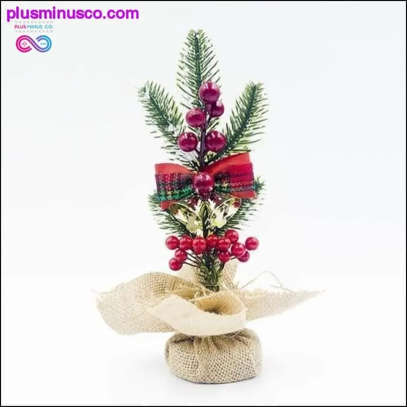 Gorgeous Christmas Home Decorations || PlusMinusco.com