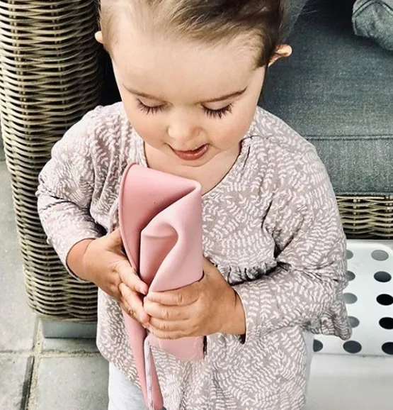 Scrunch Bucket and Spade - Warm Grey