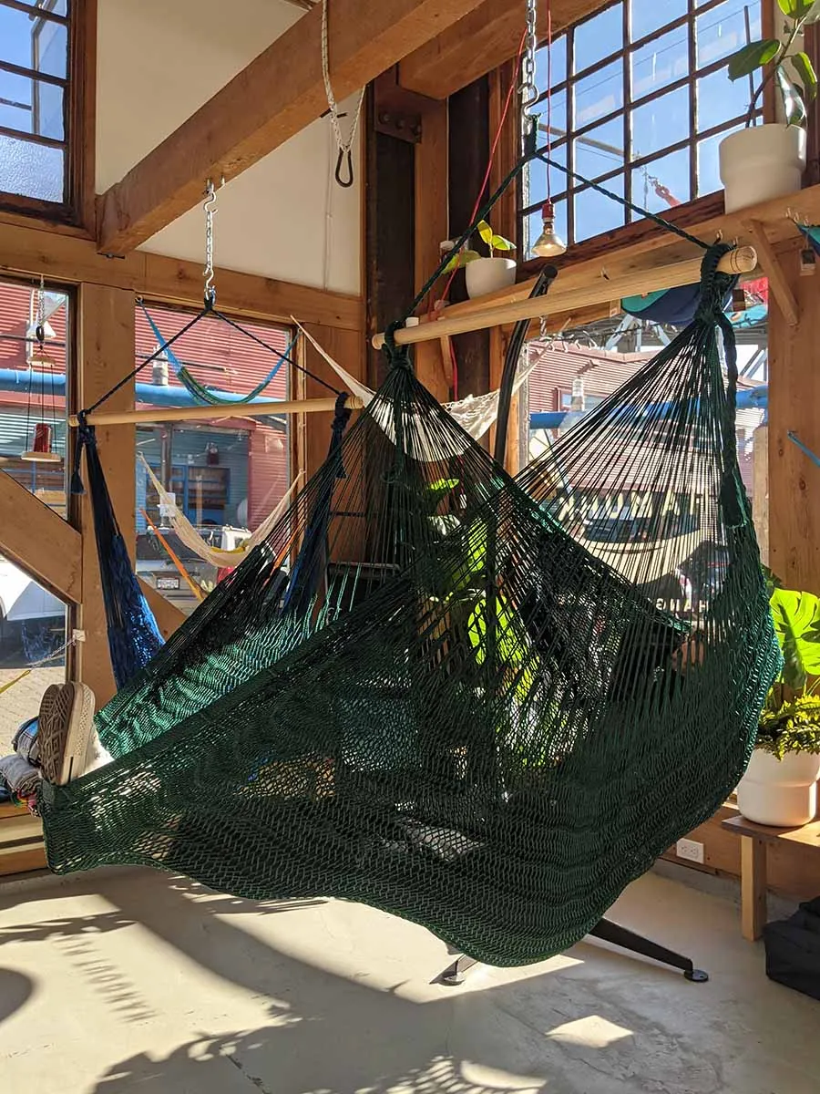 Thick Hangout Chair - Evergreen