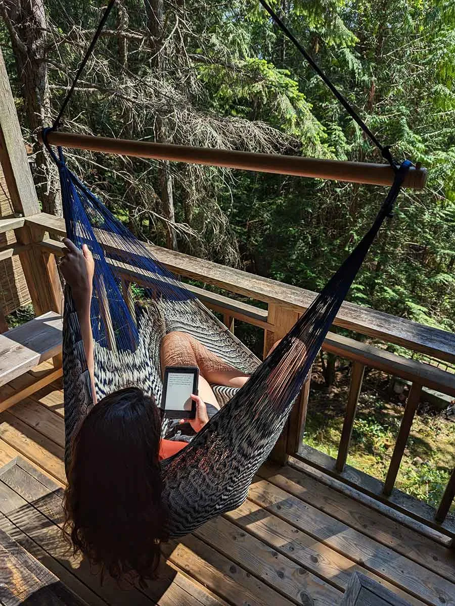 Thin Hangout Chair - Nautical